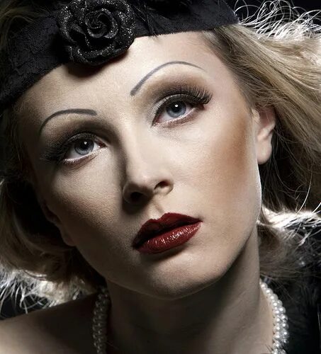 Макияж 2010 х годов от визажистов 1930s makeup recreation "how-to" 1930s makeup, 30s makeup, Pageant makeup