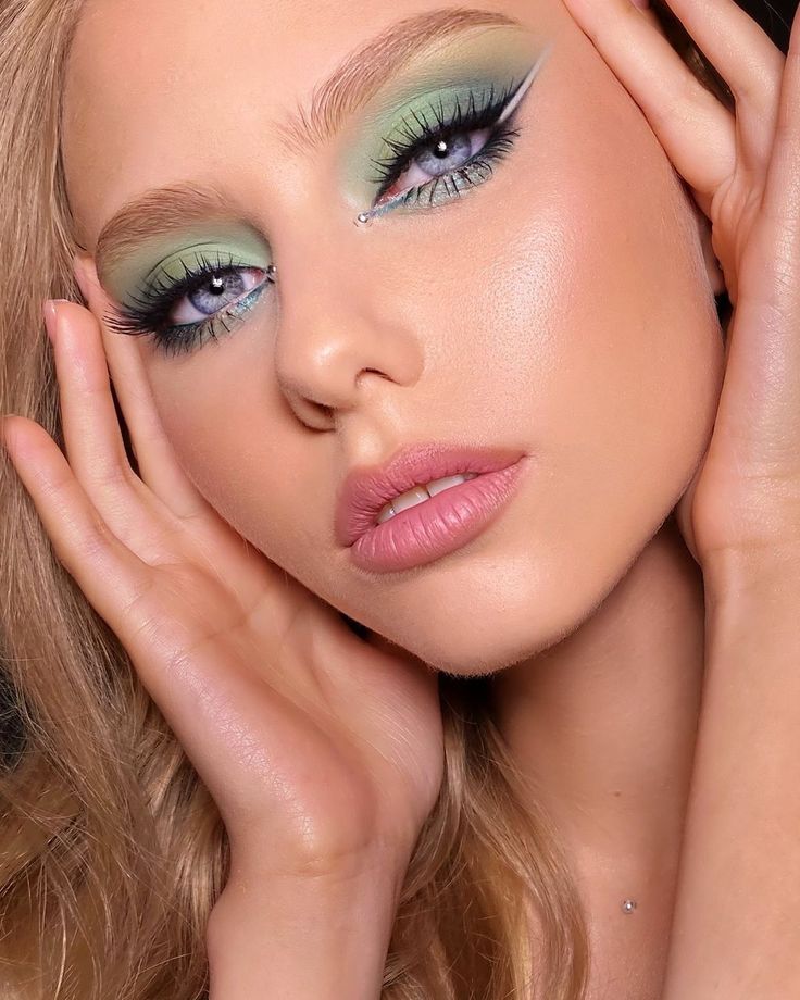 Макияж 2024 тренды для голубых глаз Pin on Inspiring makeup