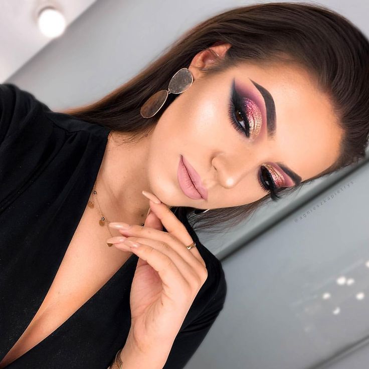 Макияж 21 год Beautiful glam @agnieszkapietrys BROWS * #Dipbrow in Dark Brown EYES * Soft Glam