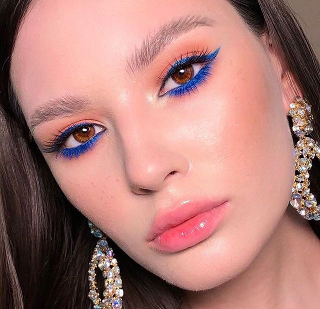 Макияж 21 год Pin by Dani VM on Maquillaje Colorful makeup, Edgy makeup, Artistry makeup