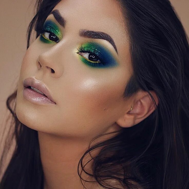 Макияж 21 века Pin by KARINNS SHOP on Impressive Women Glammy Improvements Makeup for green eye