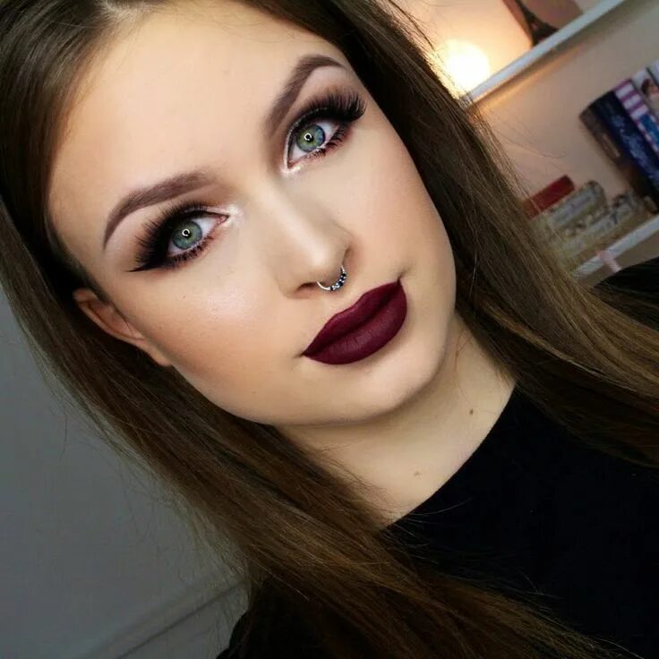 Макияж 24 года Pin by YourDailyDish on Makeup Madness Fall makeup tutorial, Vampy lips, Fall ma