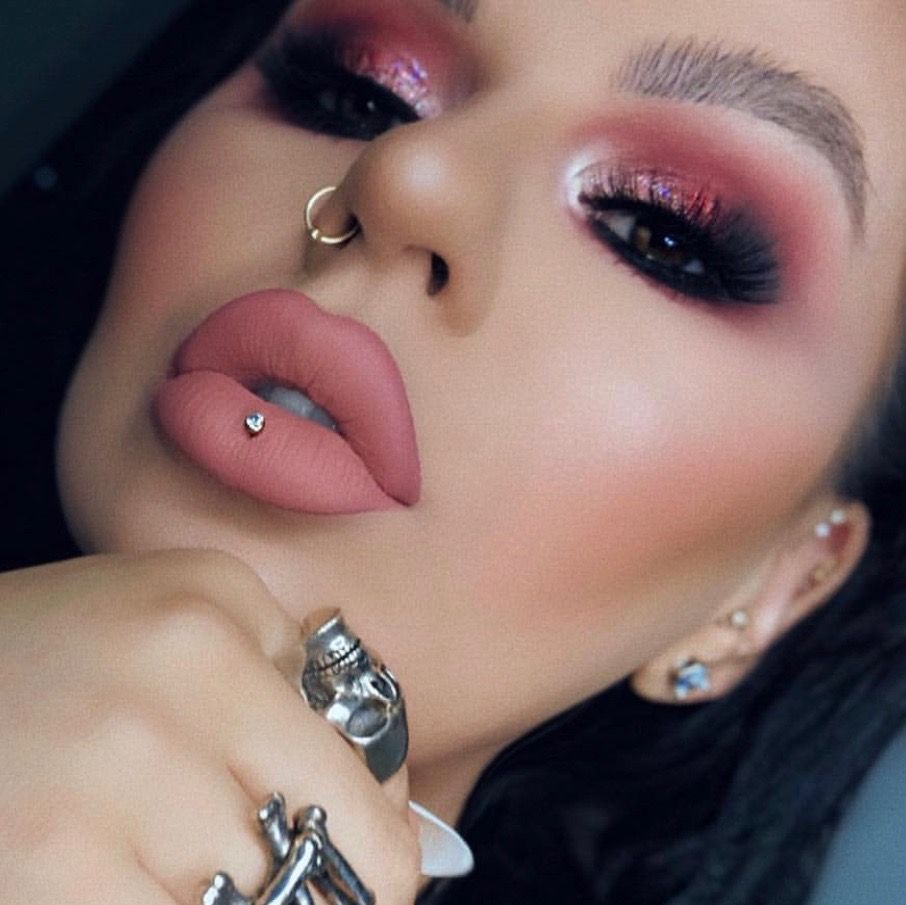 Макияж 24 года Pin by tokerkitty on 24 Makeup in 2024 Fashion makeup, Bold makeup looks, Favori