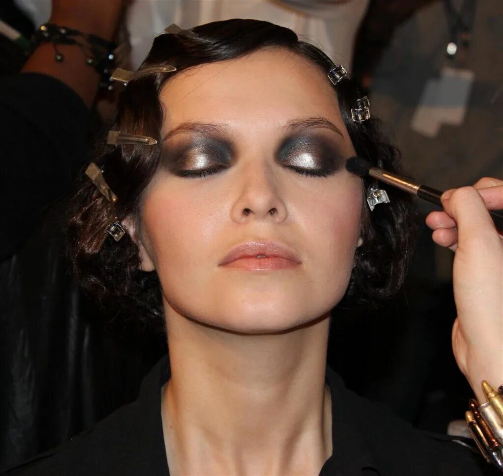 Макияж 30 Metallic Beauty inspiration, Hair makeup, Makeup inspiration