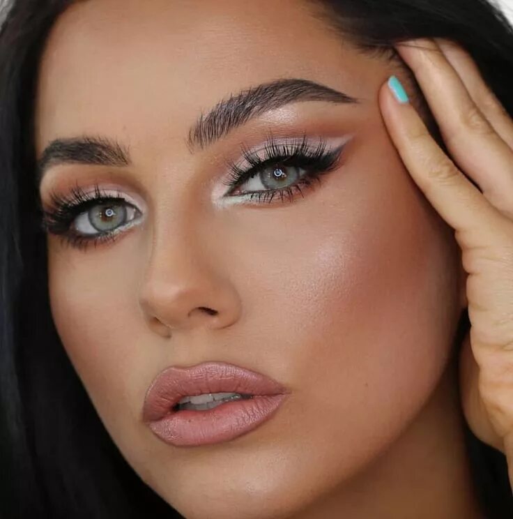 Макияж 5 @katarina.petrovic.mua using #softglampalette #dipbrowpomade in medium brown and