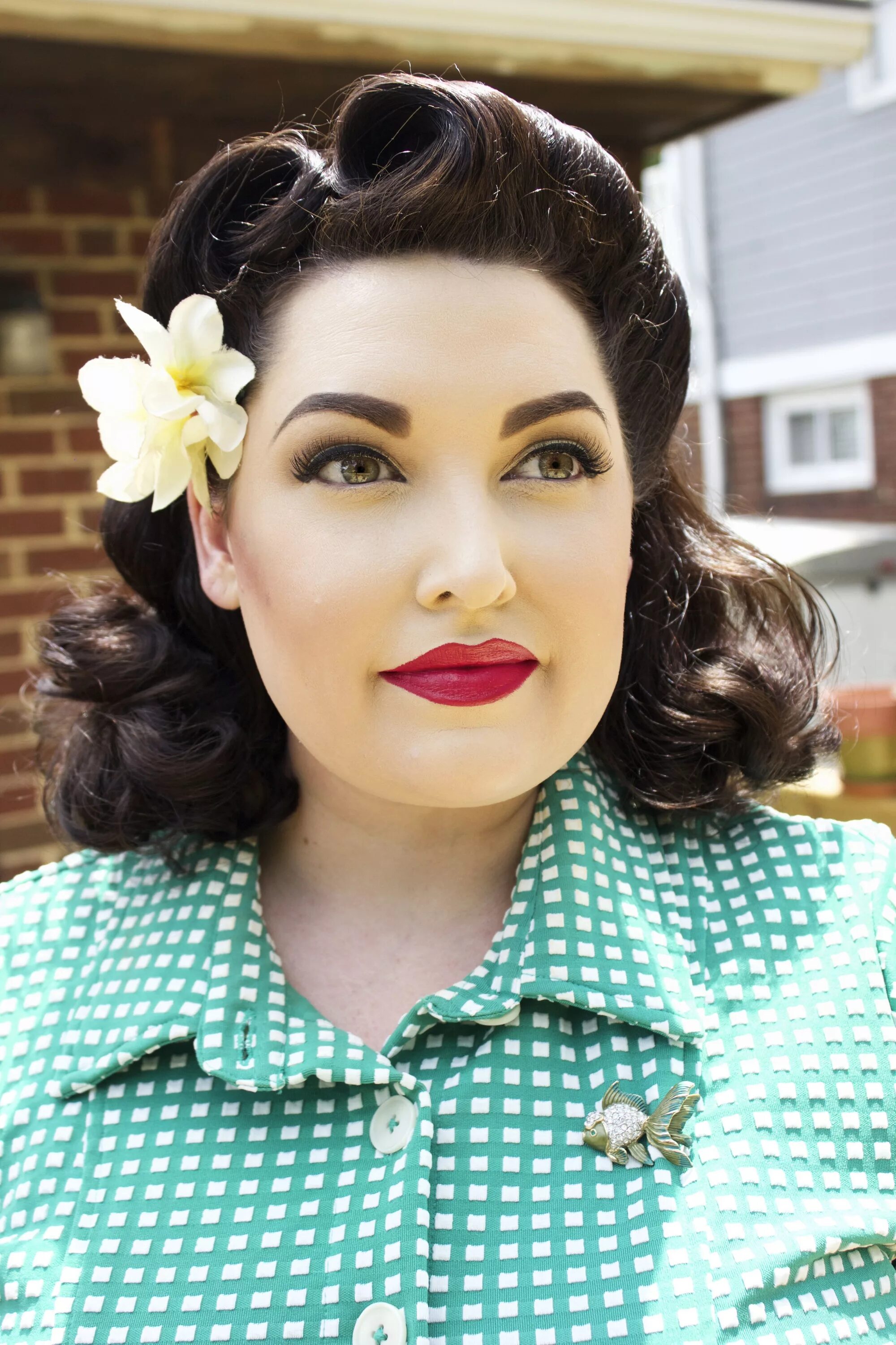 Макияж 50 годов фото Pin by Charly Créative on COIFFURE 50 ties in 2024 Retro hairstyles, Rockabilly 