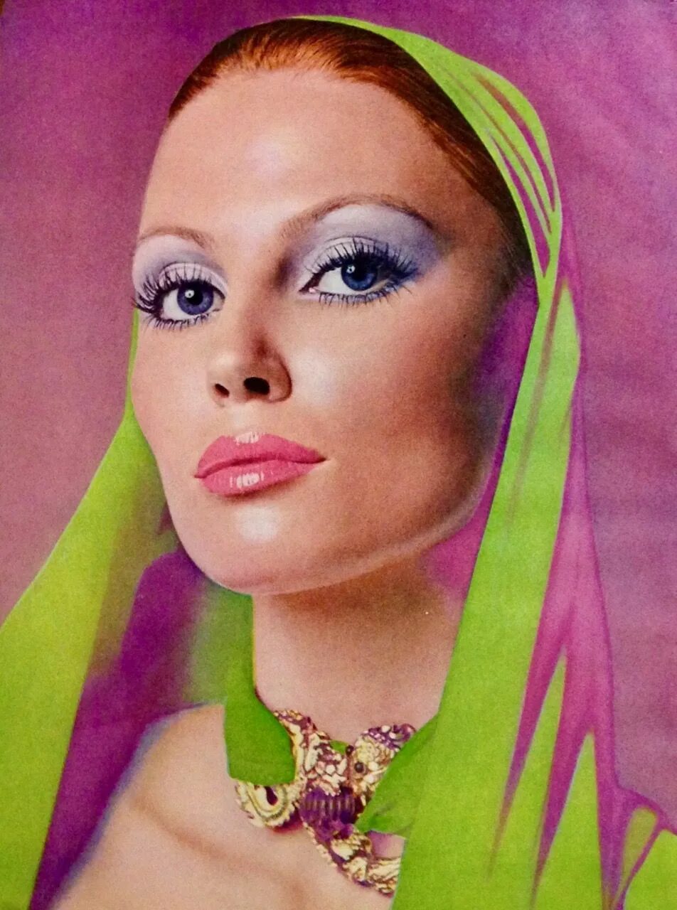 Макияж 70 Revlon 'Moon Drops' 'The Almondine Eye' Demi Eyemakeup Ad - detail, 1970 Vintage