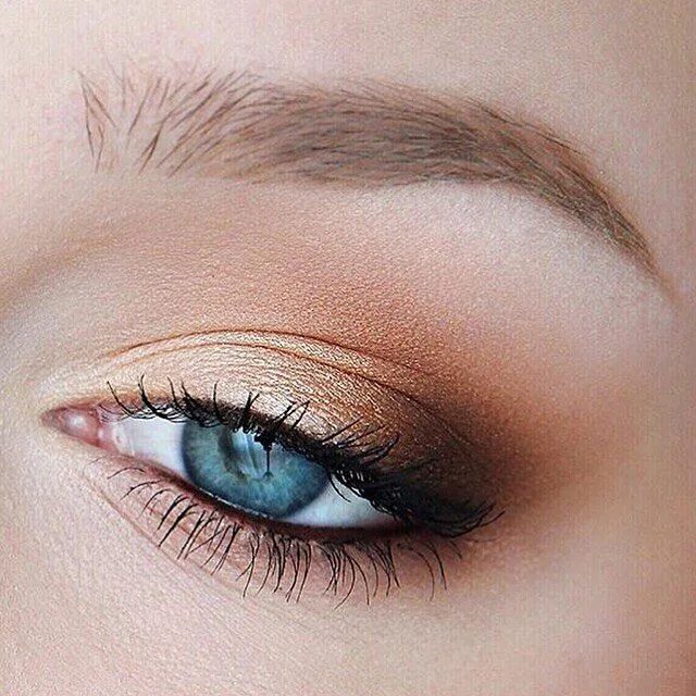 Макияж для нависшего века светлых глаз Makeup Geek on Instagram: "Caramel-kissed lids on the lovely @mrs.herd make a sw