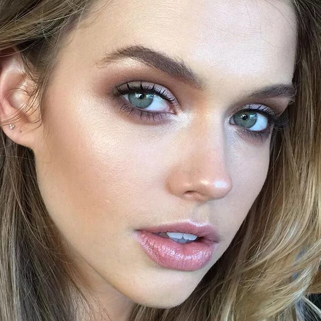 Макияж для серых глаз и русых Women's Fashion, Beauty, & Accessories Dorothy Perkins Skin makeup, Hair makeup,