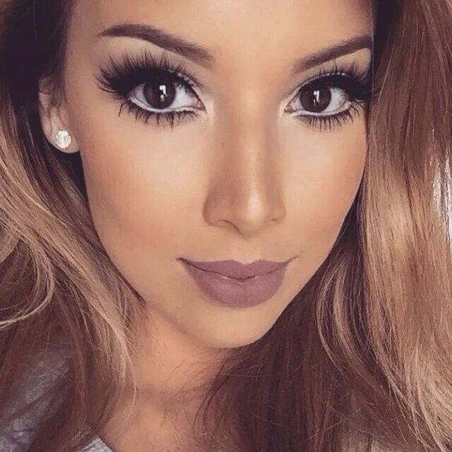 Макияж для светлой кожи и карих глаз How to Make Your Eyes Look Bigger Than a Disney Princess' White eyeliner, Gorgeo