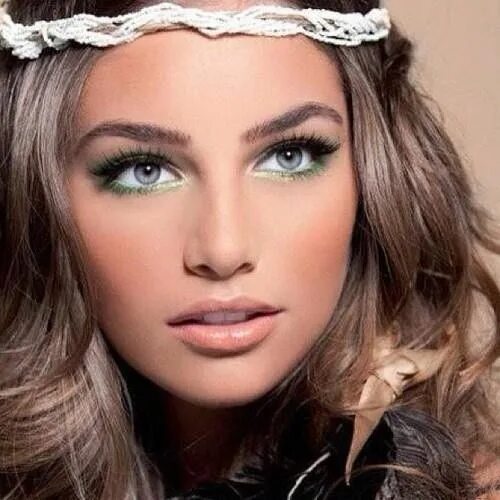 Макияж для светлой кожи и зеленых глаз Gorgeous wedding makeup, 70s hair and makeup, 1970s makeup