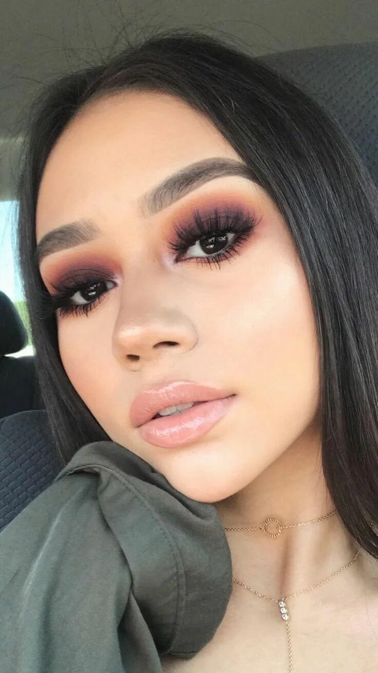 Макияж для темных волос фото Learn more about makeup foundation #makeuptime #lightmakeup Oog make up, Oogmake