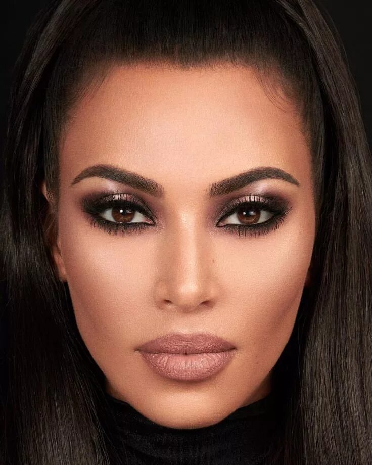 Макияж для темных волос фото KKWBEAUTY on Instagram: "@makeupbymario used all 5 matte shadows from the brand 