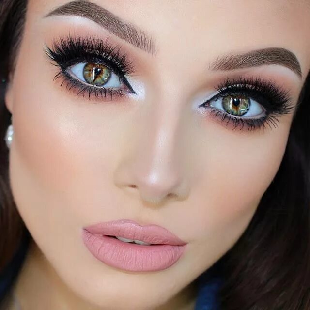Макияж для увеличения глаз Beautiful Heterochromia Eyes! I wish I can have colored contact lenses like her 