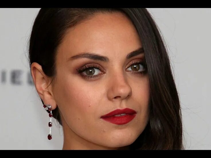 Макияж для выпуклых глаз Pin by Ludmila on Милочка Mila kunis, Makeup, Smokey eye makeup