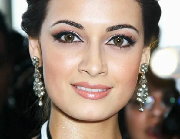 Макияж для выпуклых глаз My Beautiful Life: Dia Mirza Eye makeup, Kadın, Makyaj