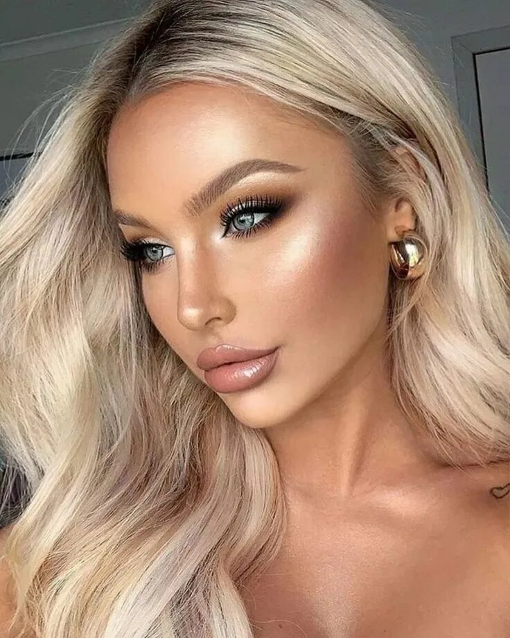 Макияж для зеленых блондинок Makeup For Beginners - 3 Basic Steps Gold makeup looks, Classy makeup, Bridal ma