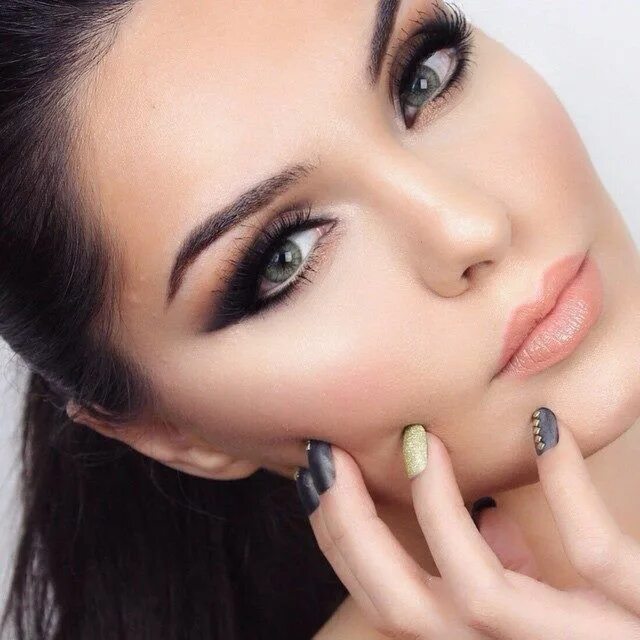 Макияж для зеленых глаз брюнеткам фото Kristina Shalai adlı kullanıcının Makeup panosundaki Pin Gelin makyajı, Makyaj, 