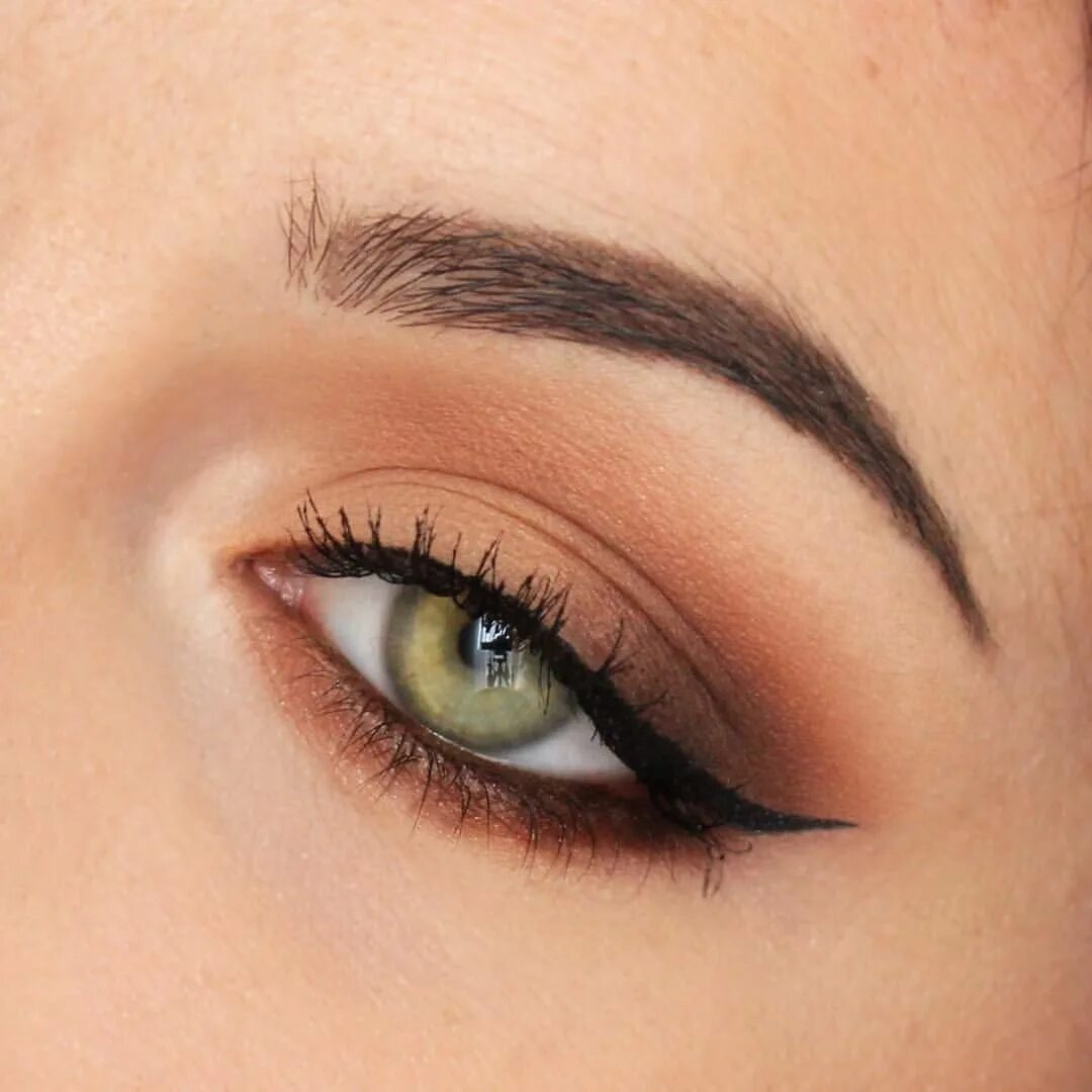 Макияж для зеленых глаз стрелки Matte Eyeshadow Tutorial with Tartelette in Bloom Palette