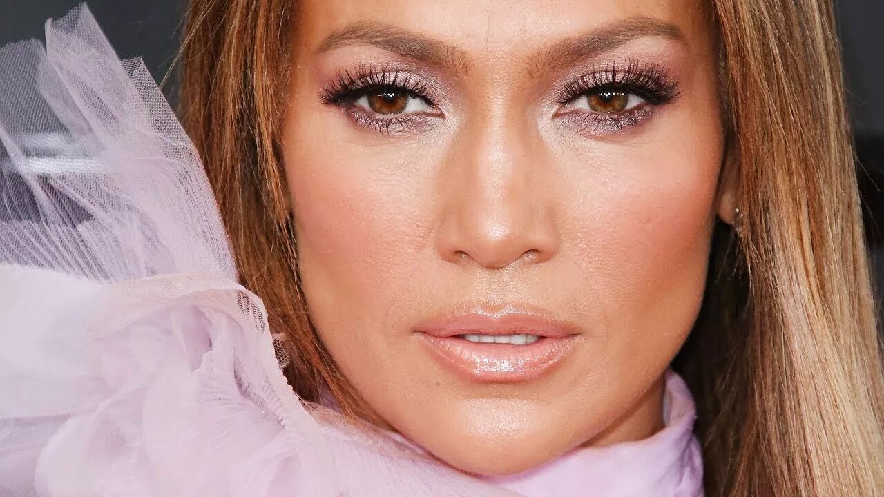 Макияж дженнифер лопес пошагово Jennifer Lopez To Receive MTV Video Vanguard Award! + 6ix9ine Gets Singing Lesso