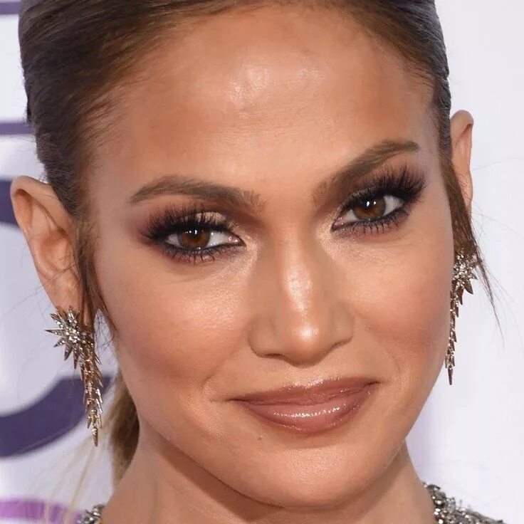 Макияж дженнифер лопес пошагово Página No Encontrada Jennifer lopez selena, Jennifer lopez, Jennifer lopez photo