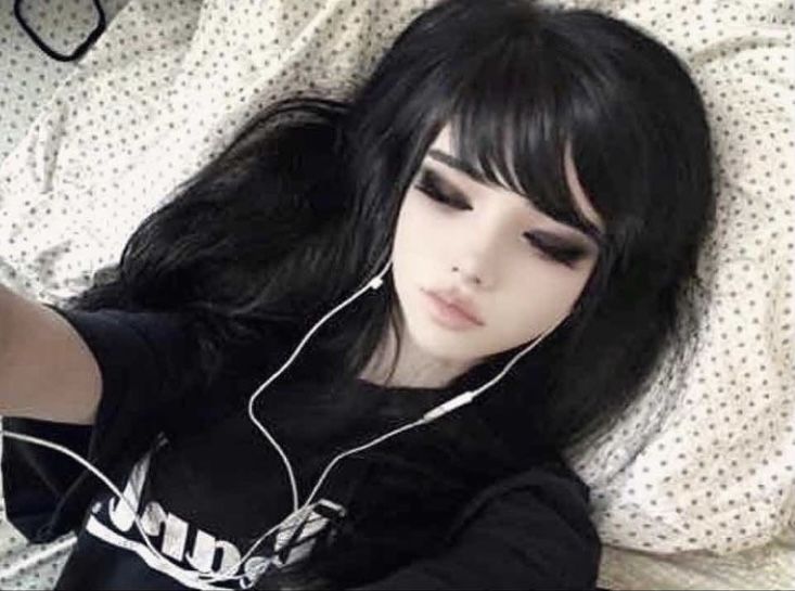 Макияж эмо 2024 год Pin by j (о`∀`о) on Looks in 2024 Emo makeup, Pretty makeup, Cute makeup looks