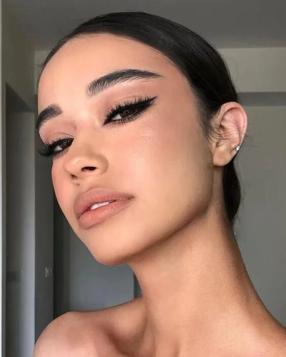 Макияж эстетика легкий CNCO smuts/imagines (discontinued) Skin makeup, Eye makeup, Makeup looks