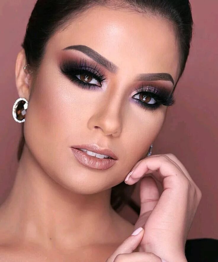 Макияж фото бесплатно скачать без регистрации #makeup #instamakeup #cosmetic #cosmetics #fashion #eyeshadow #lipstick #gloss #