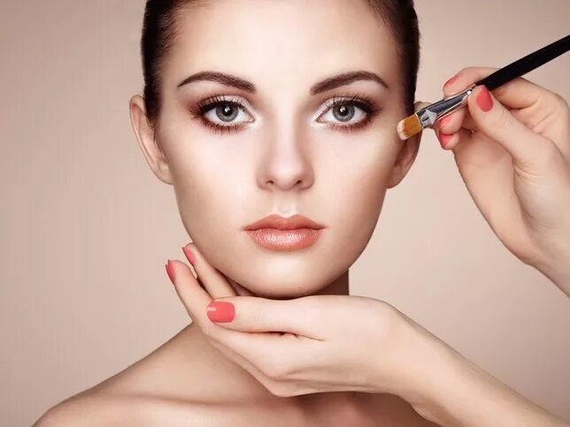 Макияж фото работ How to Wear Makeup for Your Next Headshot Session Best makeup products, Ballet m