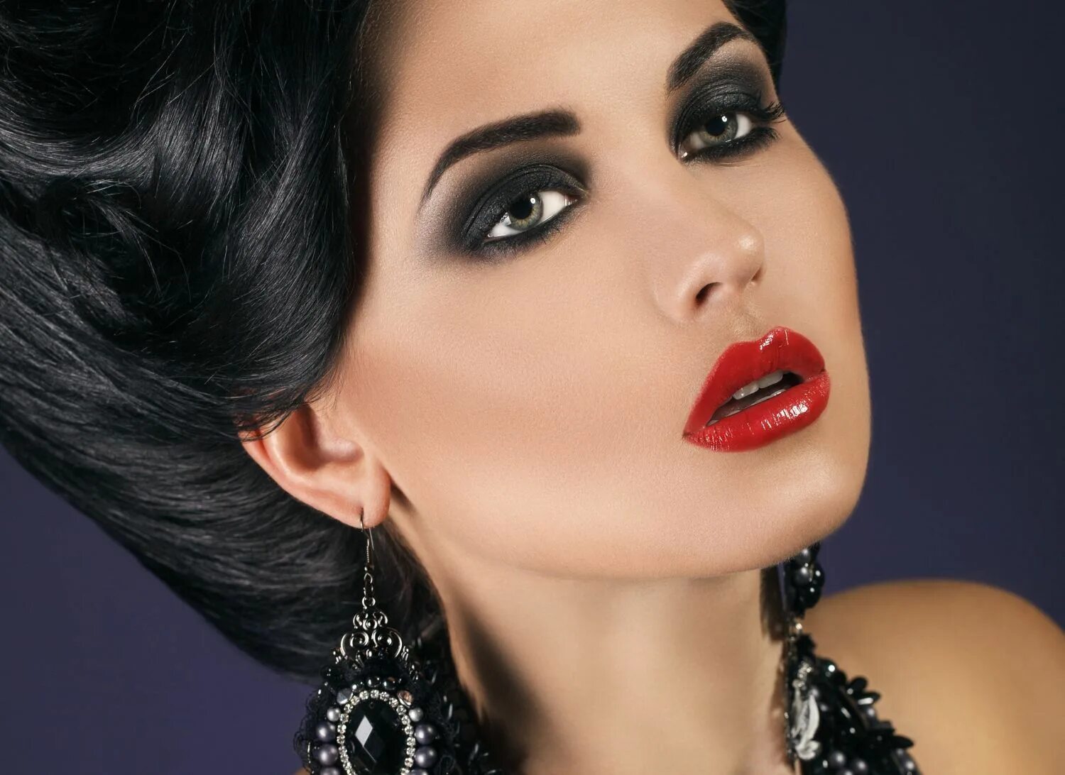 Макияж фотосессия цена Výsledek obrázku pro heavy makeup Makeup salon, Permanent makeup, Heavy makeup