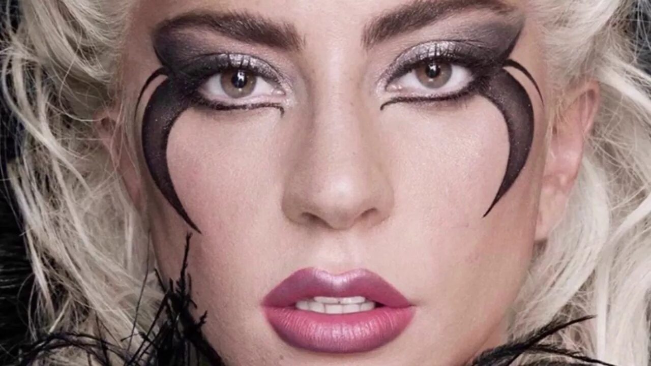 Макияж гаги Haus Laboratories - All about Lady Gaga new make up line - YouTube