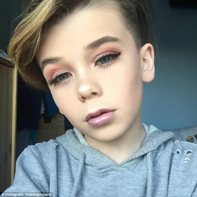 Макияж глаз 15 лет Pinterest