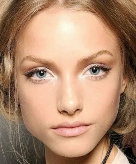 Макияж глаз белым карандашом фото 18 Beauty Tips To Get You Through The Holidays - Society19 Big eyes makeup, Eyes