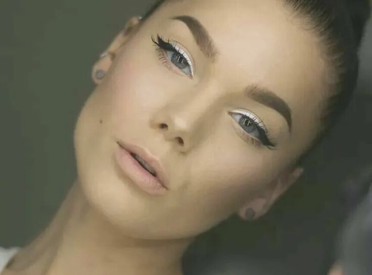 Макияж глаз белым карандашом фото Pin en Eye liner