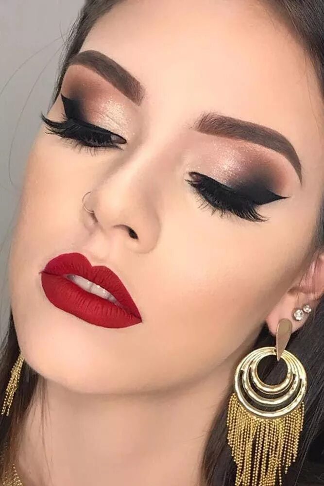 Макияж глаз черное платье 57 Most Amazing Homecoming Makeup Ideas Gorgeous makeup, Homecoming makeup, Wedd