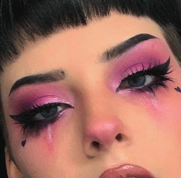 Макияж глаз девочки Pin en Edgy makeup Cómo aplicar sombra de ojos, Maquillaje de ojos, Maquillaje n
