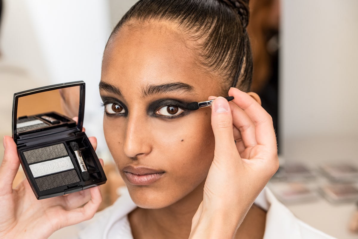 Макияж глаз dior Féconder laissez tomber Parolier haute couture makeup Sopposer prendre des médic