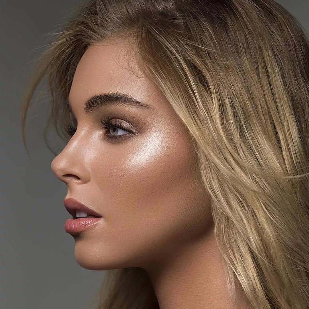 Макияж глаз хайлайтером Efeito do iluminador na pele ❤ Maquillaje novia, Maquillaje de belleza, Hermoso 