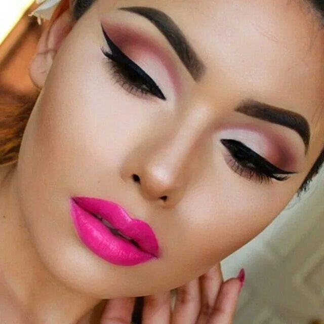 Макияж глаз и бровей и губ Amazing Makeup Pink eye makeup, Eye makeup, Flawless makeup