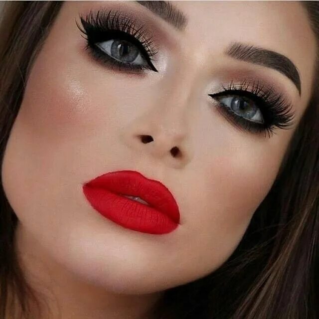 Макияж глаз и губ Pin by Юлия on Красота Makeup, Red lips makeup look, Red lip makeup