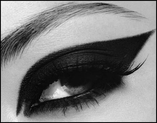 Макияж глаз карандашом How to Do Winged Eyeliner Perfectly Makeup, Eyeliner shapes, Eye makeup