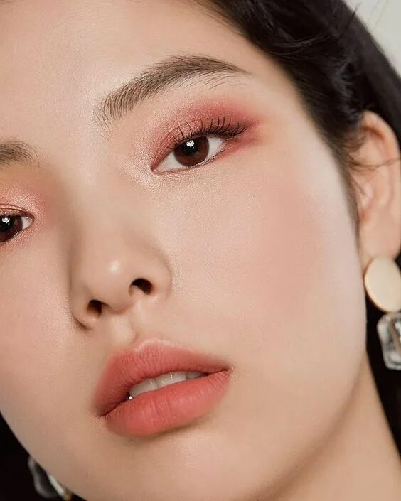 Макияж глаз корейских девушек Pin de Rosa em Beauté Maquiagem para noivas, Dicas de maquiagem, Ideias de maqui