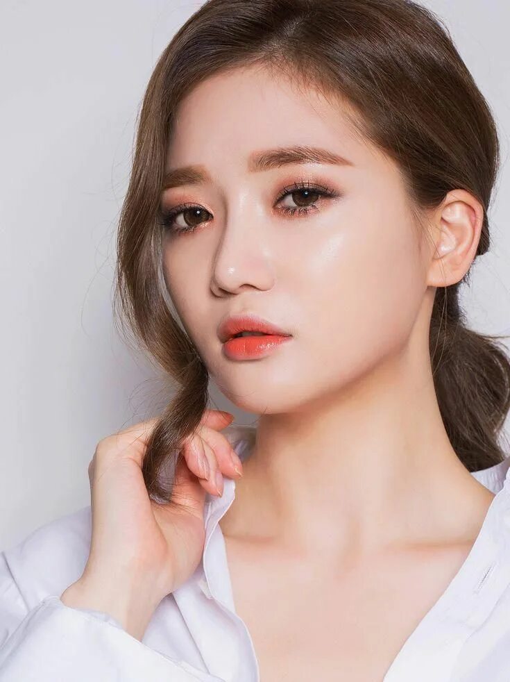 Макияж глаз корейских девушек Korean makeup, peachy makeup #Doitlikethem Korean makeup, Korean makeup tips, We