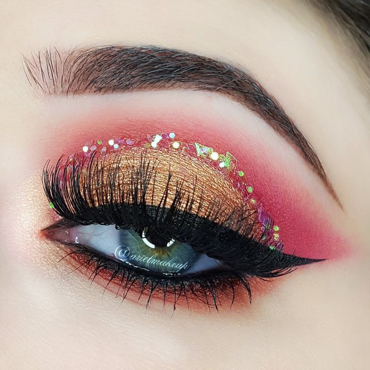 Макияж глаз красками A Collection of 40 Best Glitter Makeup Tutorials and Ideas 2023 - Pretty Designs