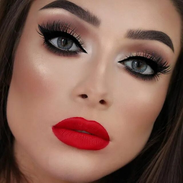Макияж глаз красных губ New favourite lashes! These are the new Faux Mink lashes by @hudabeauty @shophud