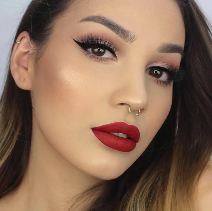 Макияж глаз красных губ 6,969 Likes, 42 Comments - JEANNINE K (@byjeannine) on Instagram: "Here's a clas