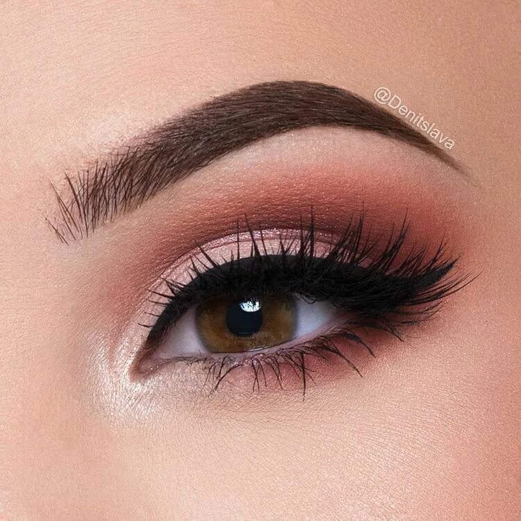 Макияж глаз на каждый день 2024 See this Instagram photo by @denitslava * 1,708 likes Makeup eyeliner, Pinterest