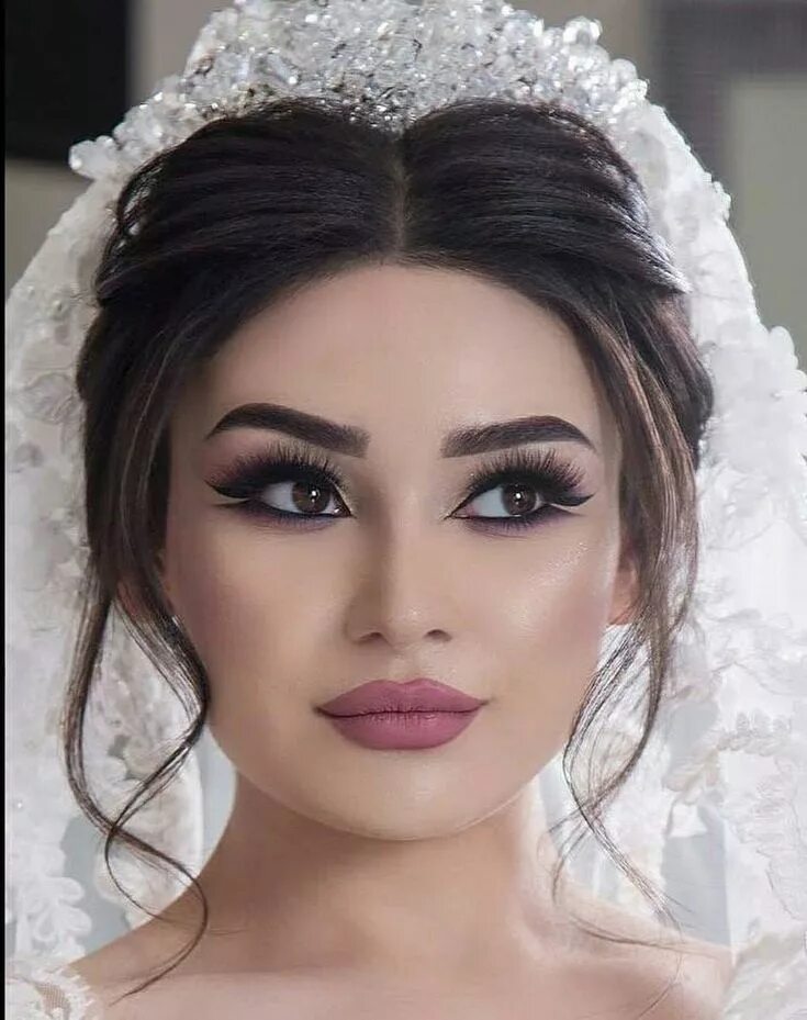 Макияж глаз невесты фото Lilit Avdoyan adlı kullanıcının макияж panosundaki Pin Dumanlı göz makyajı, Baz 