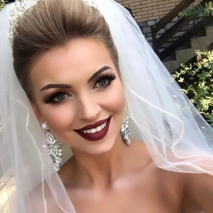 Макияж глаз невесты фото Pin by Fashionnita.com on Women Makeup in 2019 Dramatic wedding makeup, Bridal e