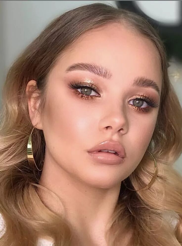 Макияж глаз нюдовыми Pin by Tiffany Rios on Makeup Fresh makeup, Eye makeup, Perfect makeup